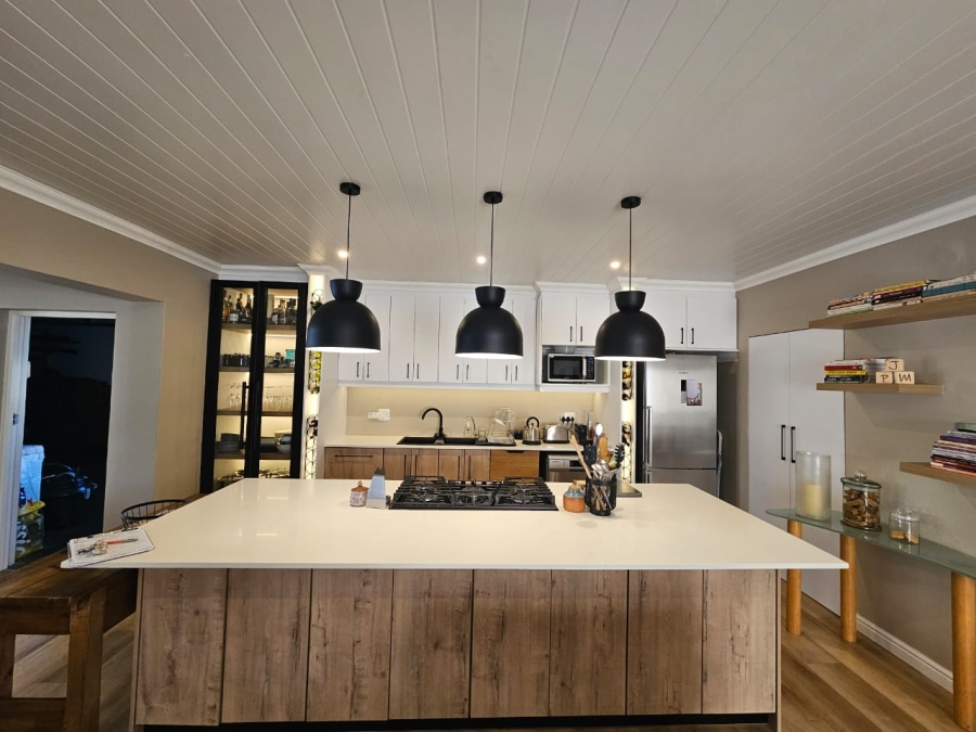 3 Bedroom Property for Sale in Stilbaai Wes Western Cape